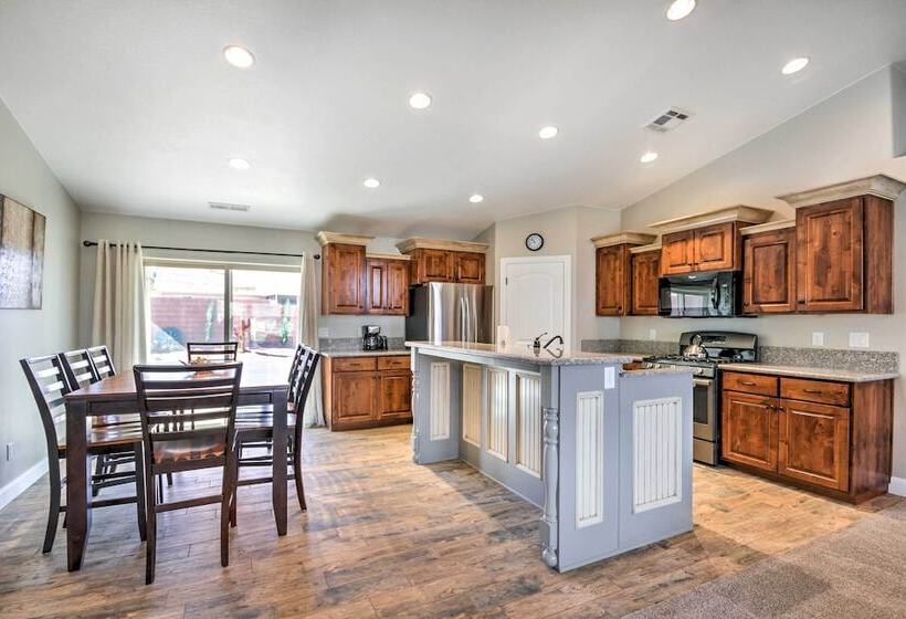 Scenic La Verkin Home: 20 Mi To Zion National Park