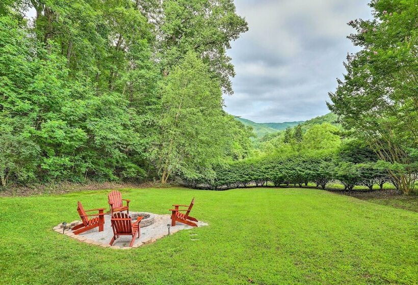 Scenic Smokies Cabin W/ Hot Tub In Golf Community!