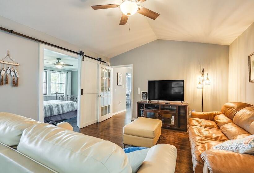 Secluded Avinger Home W/ Lake Access!