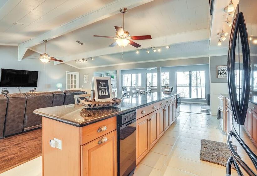 Secluded Avinger Home W/ Lake Access!