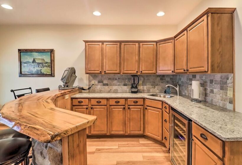 Hike, Fish & Unwind: Albrightsville Cabin!