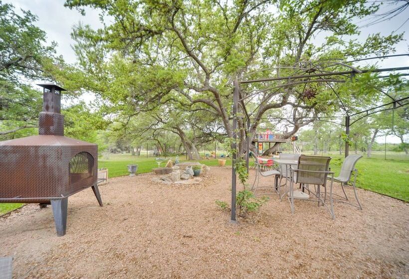 Secluded Country Hideaway W/ Fire Pit & Pool!