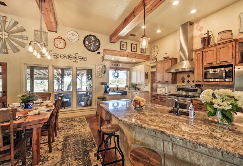 Secluded Country Hideaway W/ Fire Pit & Pool!