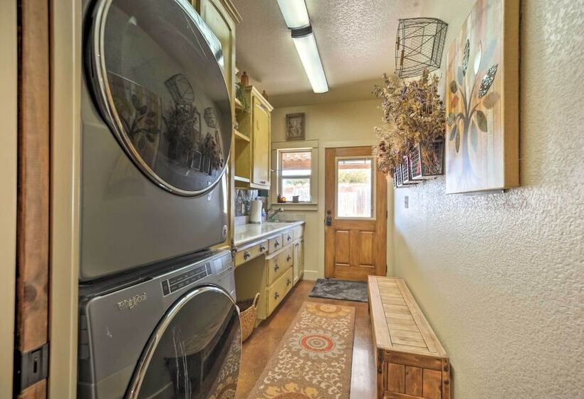 Secluded Country Hideaway W/ Fire Pit & Pool!