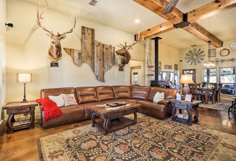 Secluded Country Hideaway W/ Fire Pit & Pool!