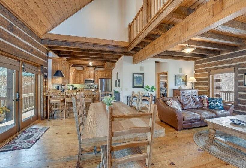 Hot Tub & Fire Pit: Secluded Gem In Franklin