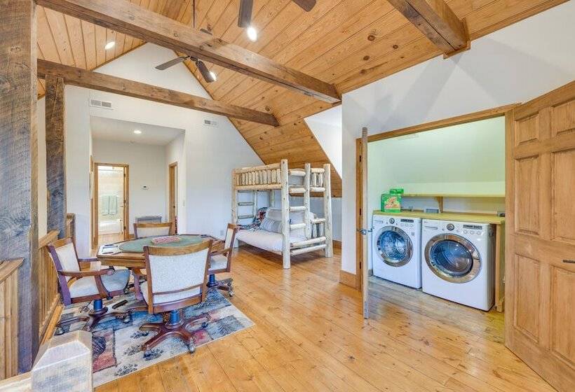 Hot Tub & Fire Pit: Secluded Gem In Franklin
