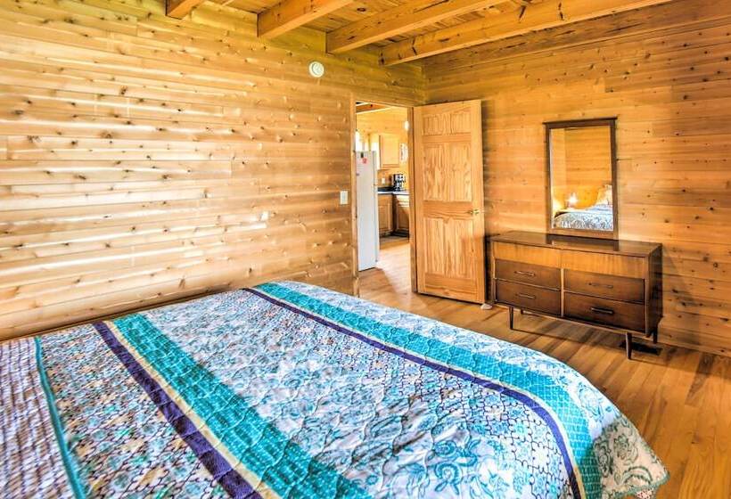 Secluded Lake Michigan Home: Private Fire Pit