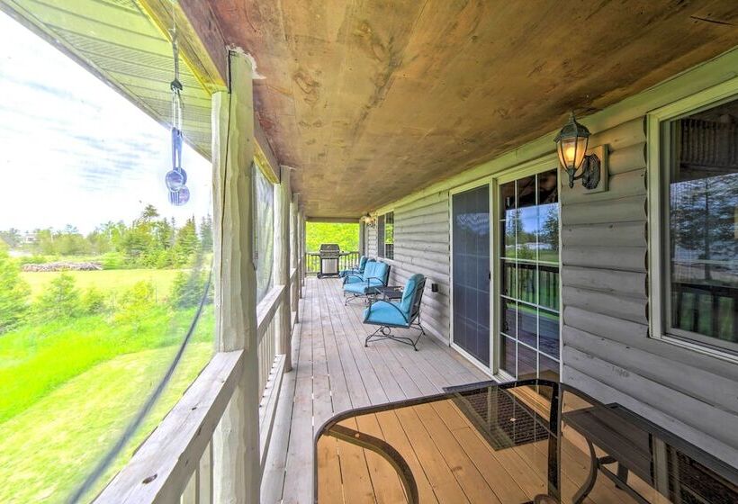 Secluded Lake Michigan Home: Private Fire Pit