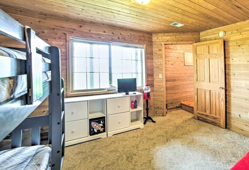 Secluded Lake Michigan Home: Private Fire Pit