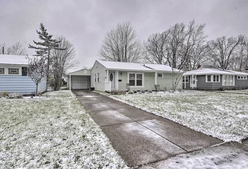 Serene Buffalo Dwelling W/ Backyard Bbq Patio
