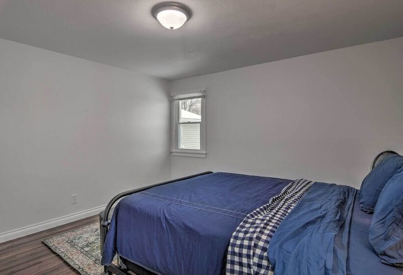 Serene Buffalo Dwelling W/ Backyard Bbq Patio