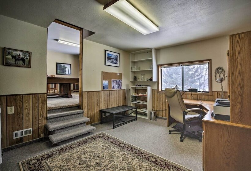 Serene Creekside Sheridan Getaway: Mountain Views!