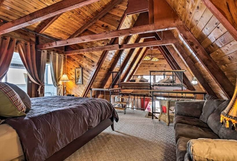 Serene Creekside Sheridan Getaway: Mountain Views!