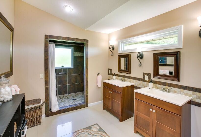 Serene Granville Home W/ Cumberland River Views!