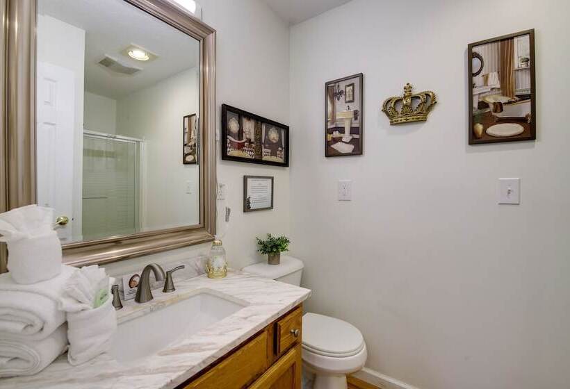 Smoky Mountains Cabin W/ Lake Access & Game Room!