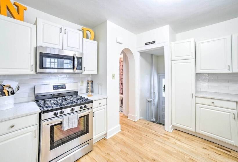 South Bend Home < 1 Mi To Notre Dame!