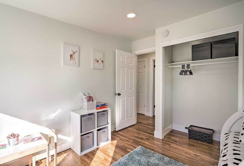 Spacious Murray Home Near Ski Resorts!