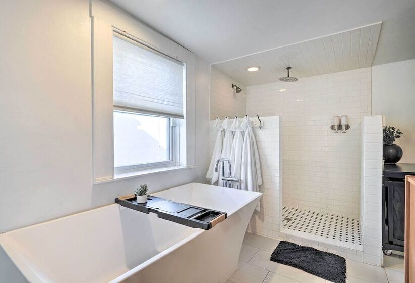 Spacious Murray Home Near Ski Resorts!