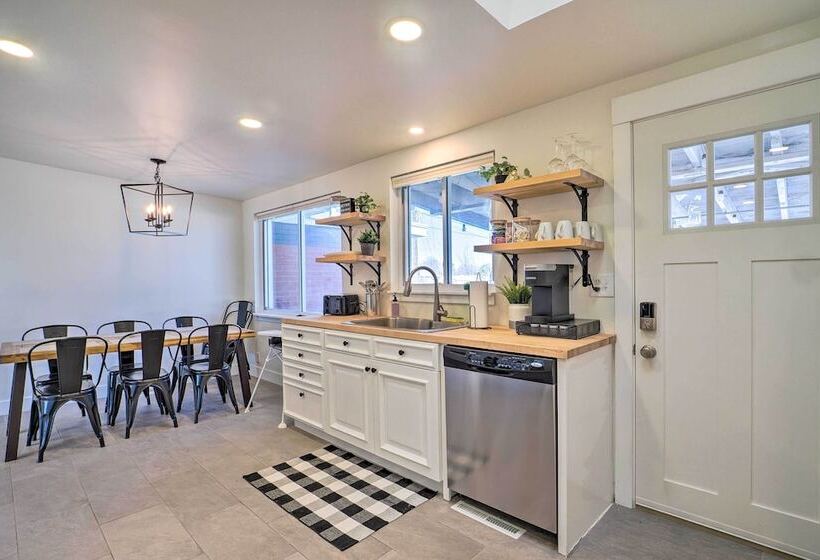 Spacious Murray Home Near Ski Resorts!
