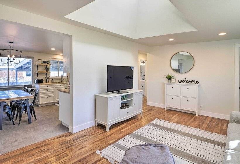 Spacious Murray Home Near Ski Resorts!