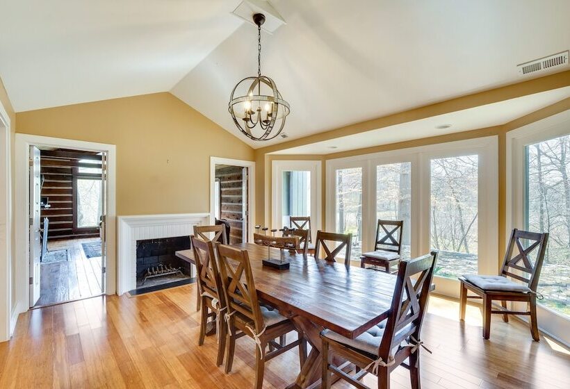 Spacious Prospect Cottage W/ Deck & Scenic Views