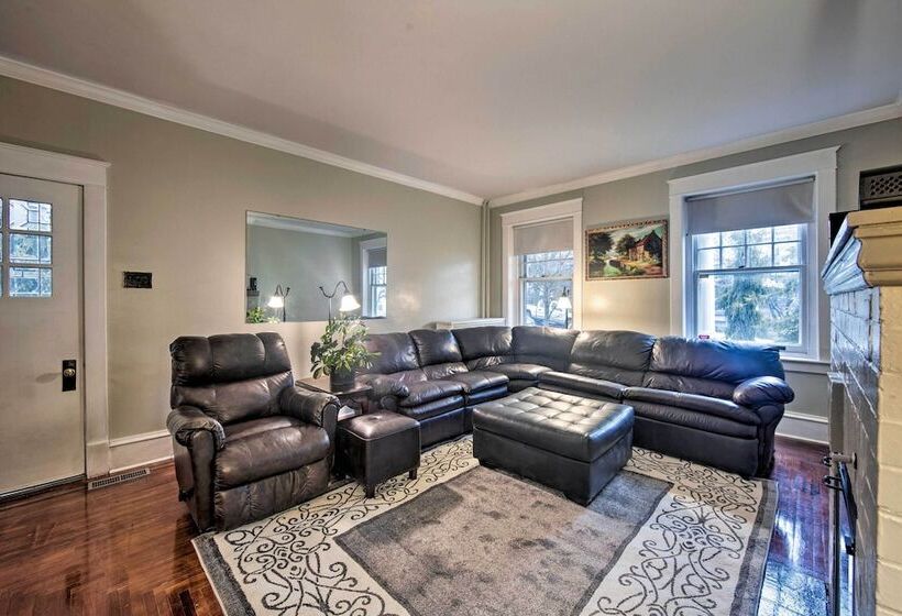 Spacious Reading Home W/ Patio   2 Miles To Pagoda