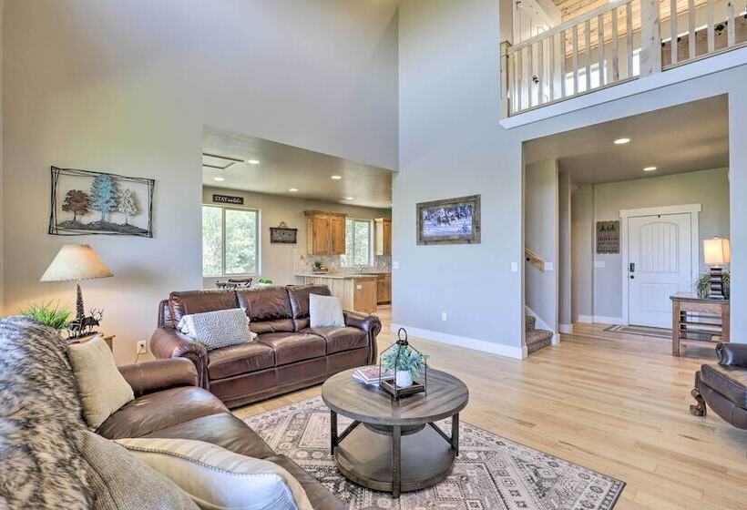 Spacious Resort Cabin In Manti La Sal Mtns!