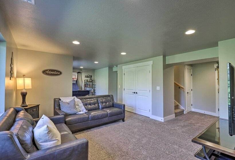 Spacious Resort Cabin In Manti La Sal Mtns!