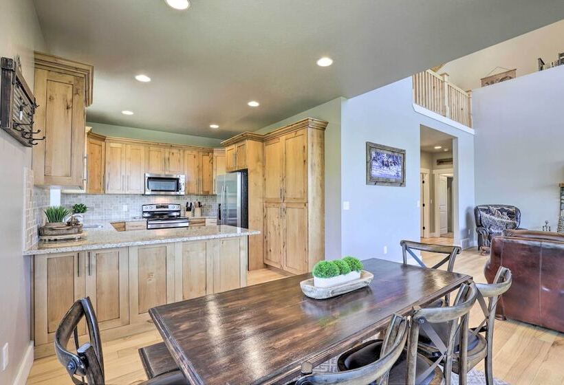 Spacious Resort Cabin In Manti La Sal Mtns!