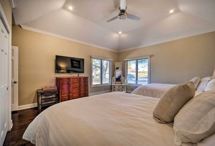 Spacious Spicewood Cottage, Close To Golfing!