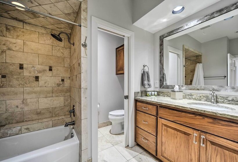 Spacious Spicewood Cottage, Close To Golfing!