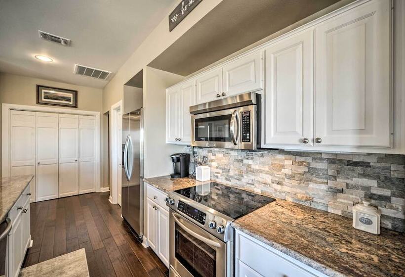 Spacious Spicewood Cottage, Close To Golfing!