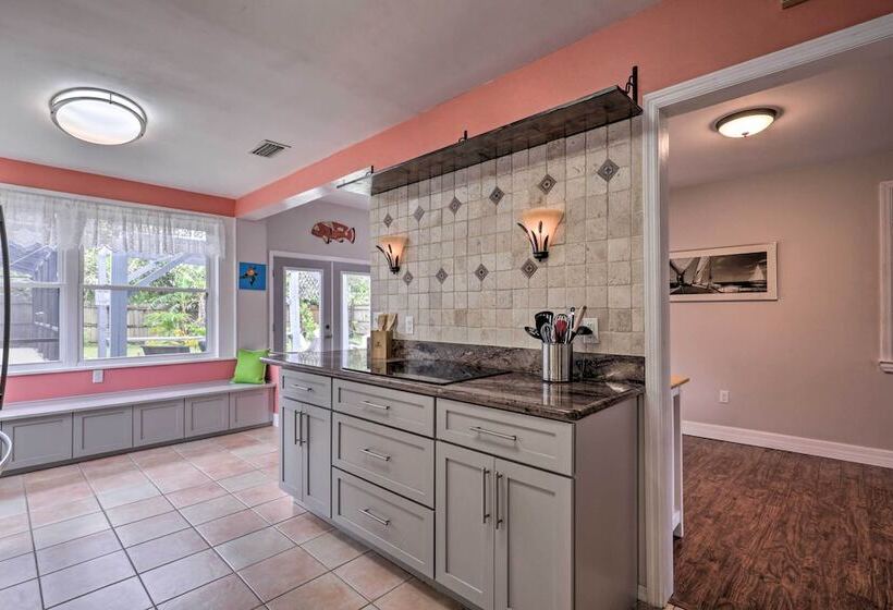 St Augustine Home W/ Private Pool: 4 Mi To Beach!