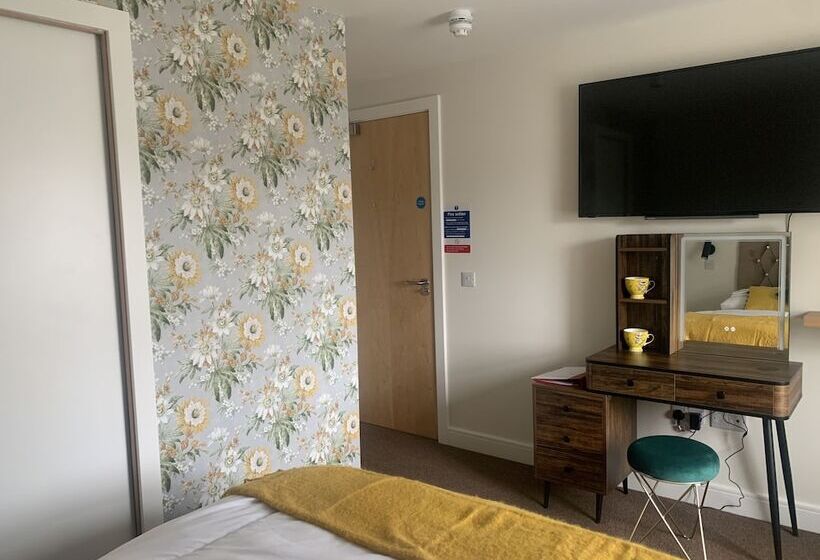 Stag & Thistle Hotel And Restaurant