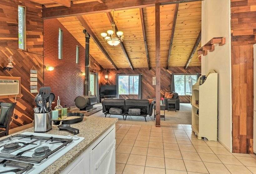 Step Free Hawkins Bar Home Near Trinity River