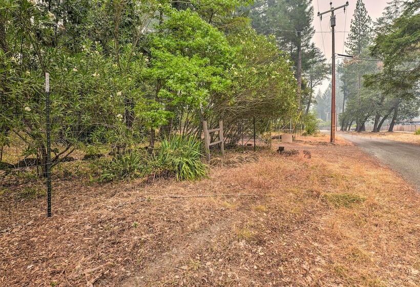 Step Free Hawkins Bar Home Near Trinity River