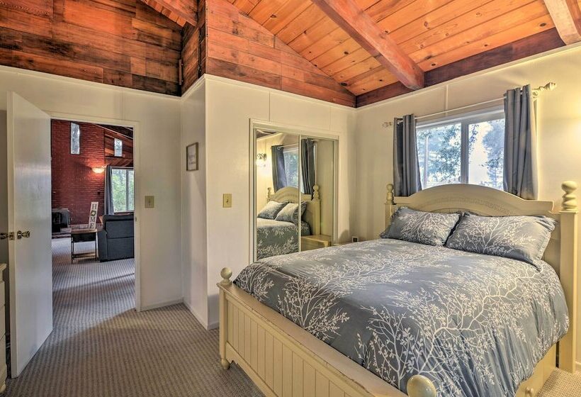 Step Free Hawkins Bar Home Near Trinity River