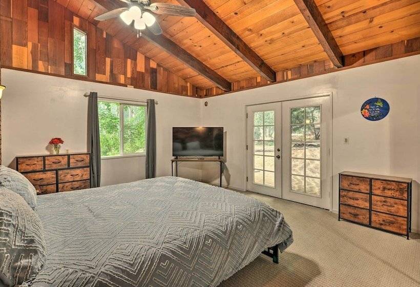 Step Free Hawkins Bar Home Near Trinity River