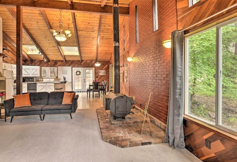 Step Free Hawkins Bar Home Near Trinity River