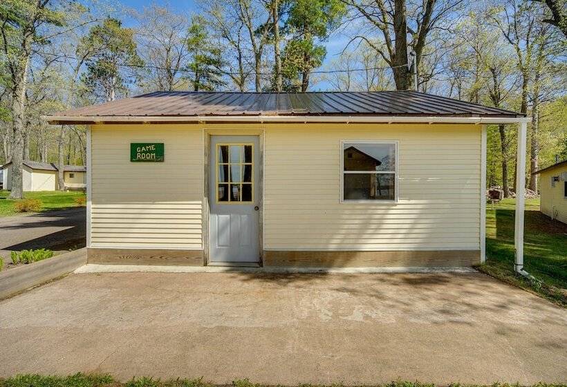 Stone Lake Cabin W/ Private Deck & Fire Pit!