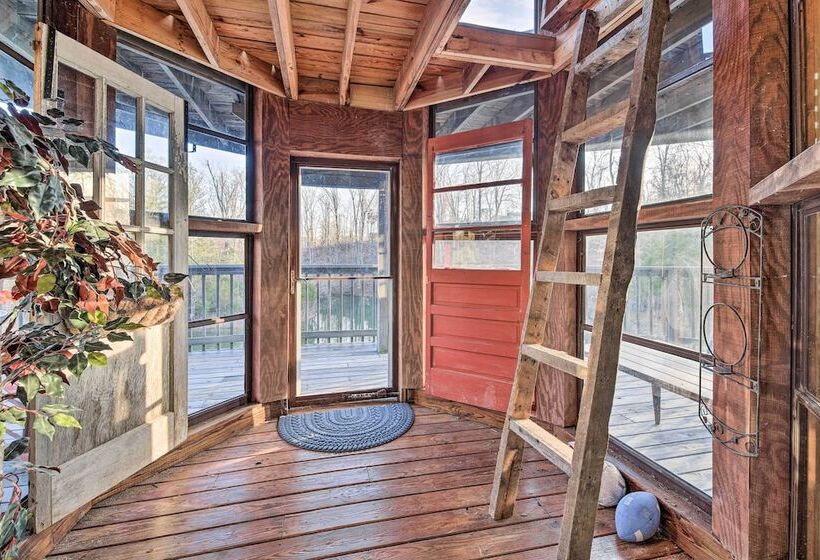 Strawberry Plains Cabin: Private Pond & Game Room!