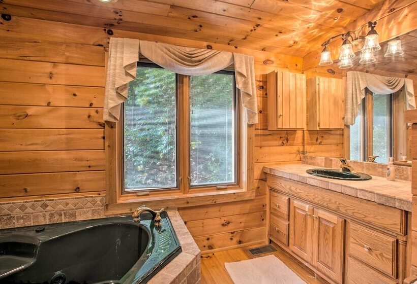 Streamside Bryson City Cabin W/ Hot Tub & Sauna