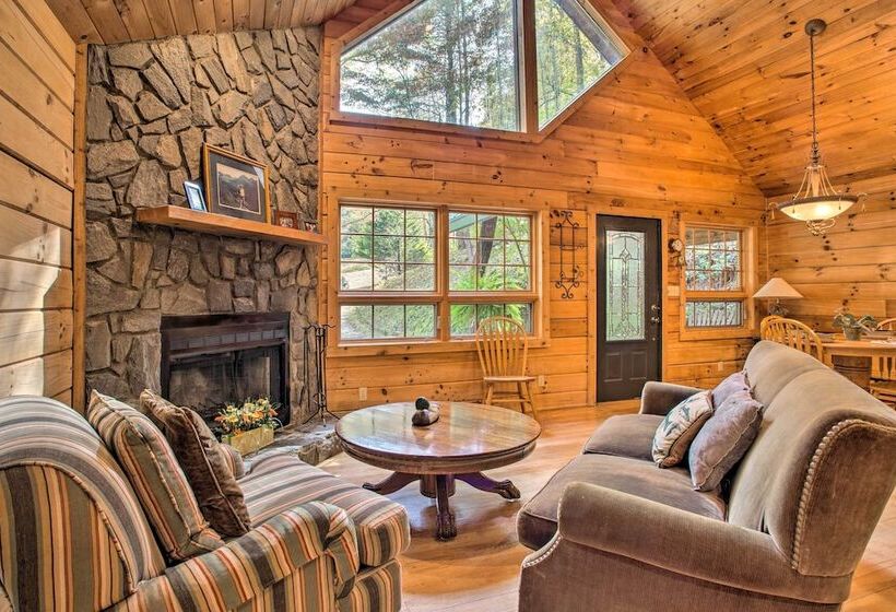 Streamside Bryson City Cabin W/ Hot Tub & Sauna