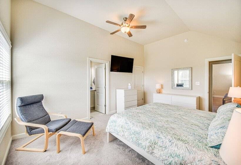 Stunning Cape Charles Retreat ~ 1 Mi To Beach