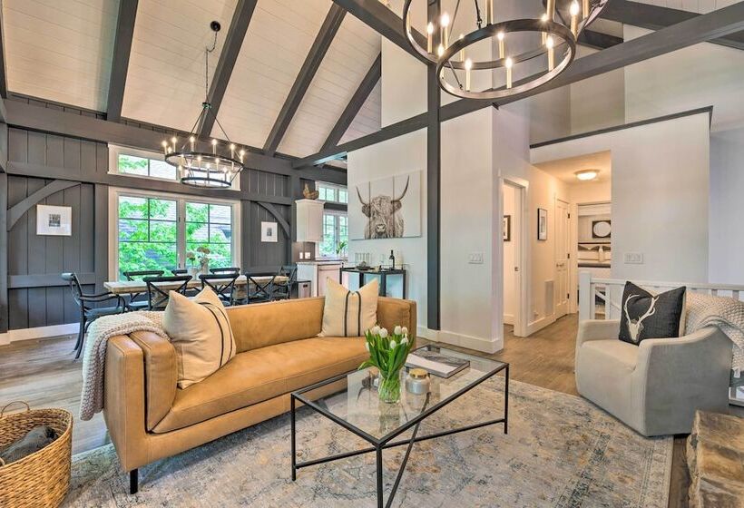 Cashiers Getaway W/ Decks & Golf Course Views