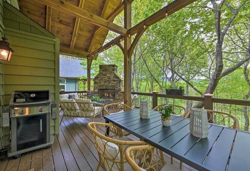 Cashiers Getaway W/ Decks & Golf Course Views