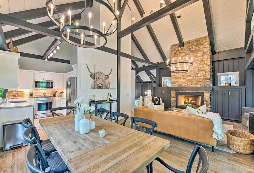 Cashiers Getaway W/ Decks & Golf Course Views