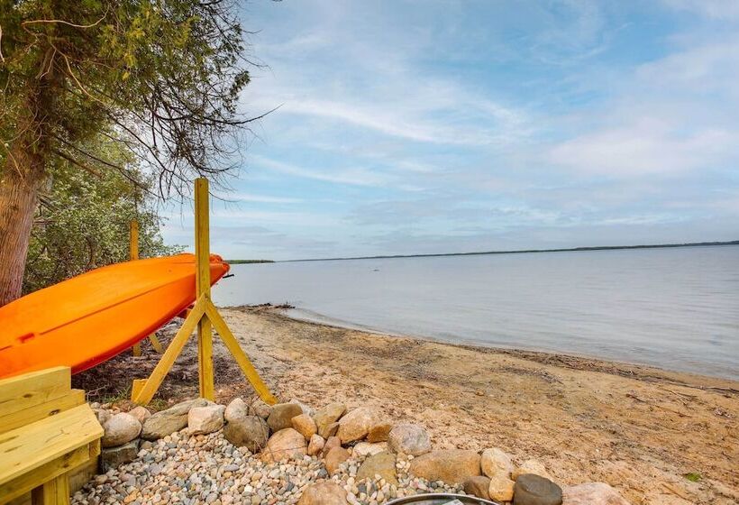 Suttons Bay Home W/ Fire Pit & Lake Views!