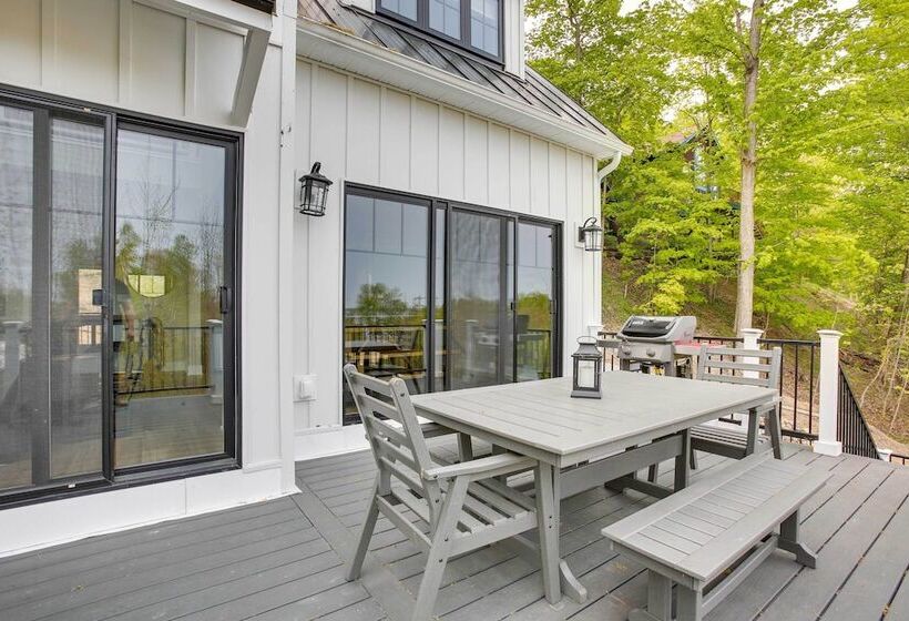 Suttons Bay Home W/ Fire Pit & Lake Views!